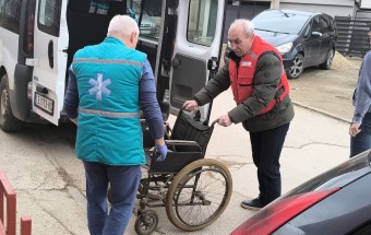 Crveni krst Leskovac uručio donaciju Gerontološkom centru