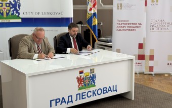 Градоначелник Цветановић потписао Меморандум о сарадњи са СКГО о унапређењу приступачности јавних простора у локалној заједници