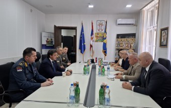 Градоначелник Цветановић се састао са министром одбране Братиславом Гашићем
