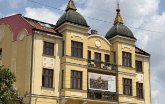 Исплаћено 29,3 милиона за зараде упошљеника установа културе и насипавање пута у Горњој Јајини