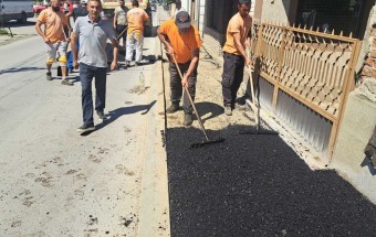 Компанија А1 Србија завршава изградњу оптичке мреже у Лесковцу, тротоари се враћају у првобитно стање