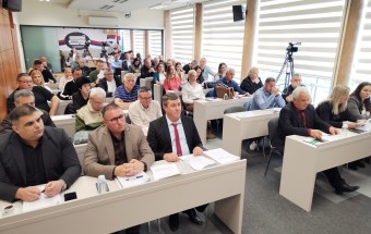 ОДБАЧЕН ПРЕДЛОГ ЗАХТЕВА ЗА РАСПИСИВАЊЕ РЕФЕРЕНДУМА ЗБОГ НЕНАНДЛЕЖНОСТИ СКУПШТИНЕ ОПШТИНЕ