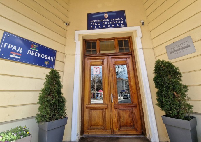 Исплаћене накнаде породиљама, редовни трошкови установа културе, поверене услуге комуналним предузећима и јубиларне награде