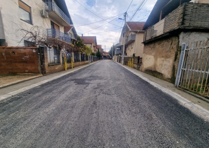 Исплаћено уређење улице Душана Максимовића, уградња соларних панела и други трошкови