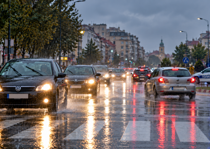 Без саобраћајних незгода на подручју Лесковца, полиција упозорава на опасности због кише