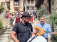 Традиционално грчко венчање стиже у Лесковац: Свадбени обичаји Арнее 2. септембра на градском тргу