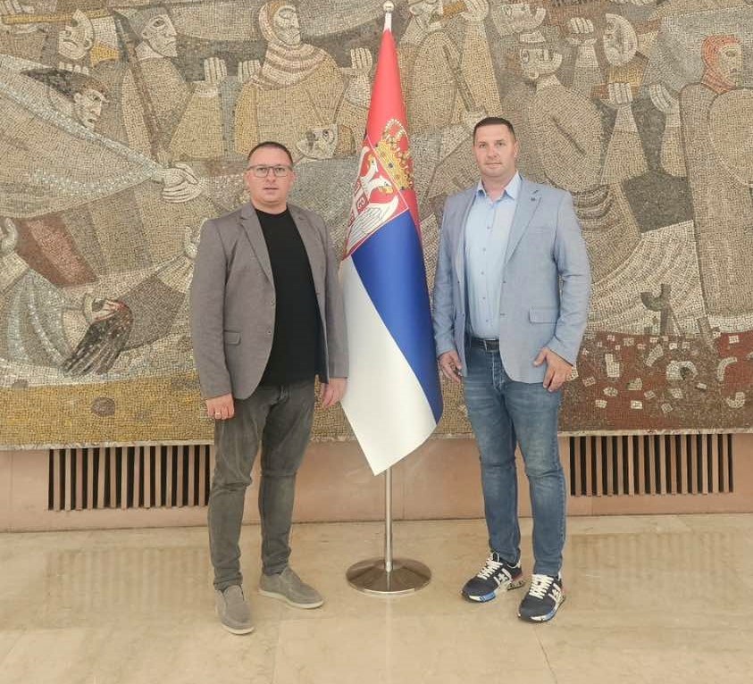 УСКОРО БЛИЗУ 200 НОВИХ СТАБАЛА НА УЛИЦАМА ВЛАСОТИНЦА