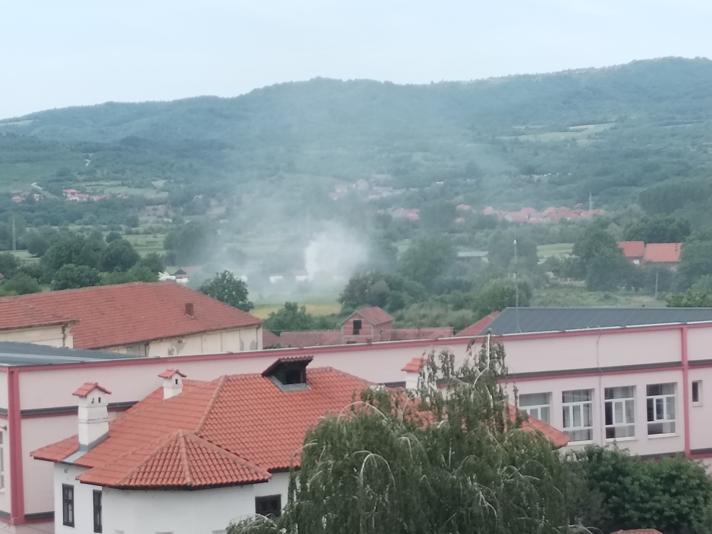 АЛАРМАНТНО: БРОЈ ПОЖАРА ВИШИ ЗА 50 ПОСТО, КАЗНЕ ЗА НЕСАВЕСНЕ - 2