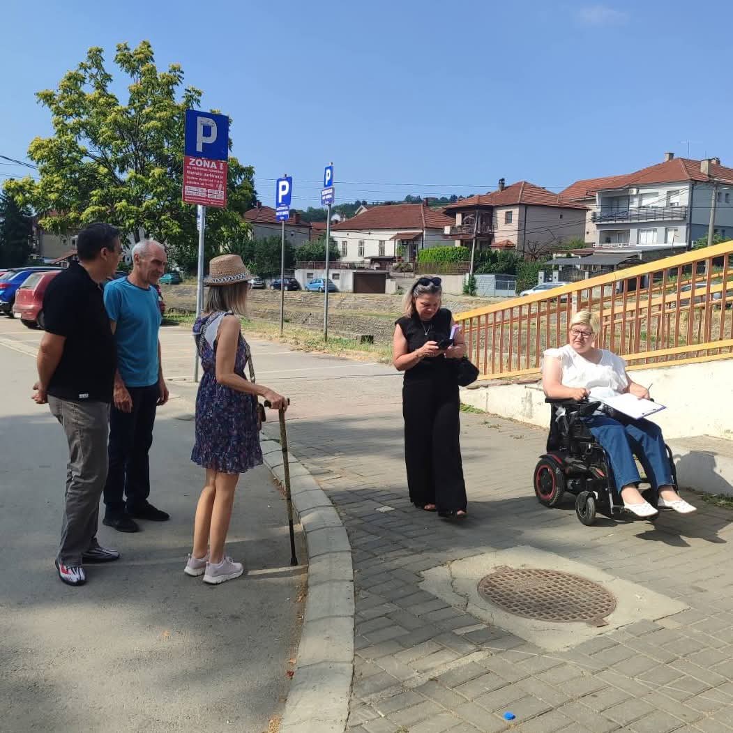 Завршена дводневна обука за унапређење приступачности јавних објеката и услуга у Лесковцу