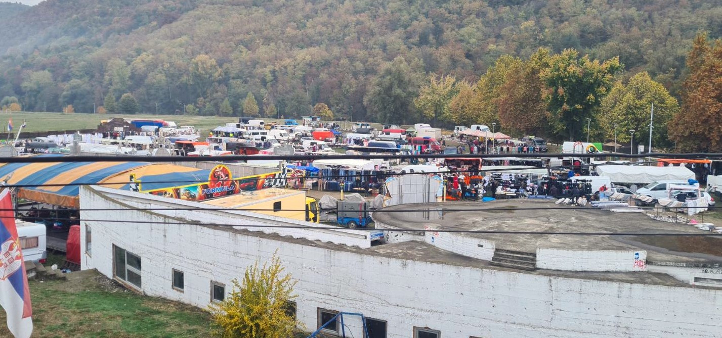 Јесењи вашар у Власотинцу на новој локацији: Већина грађана задовољна променом