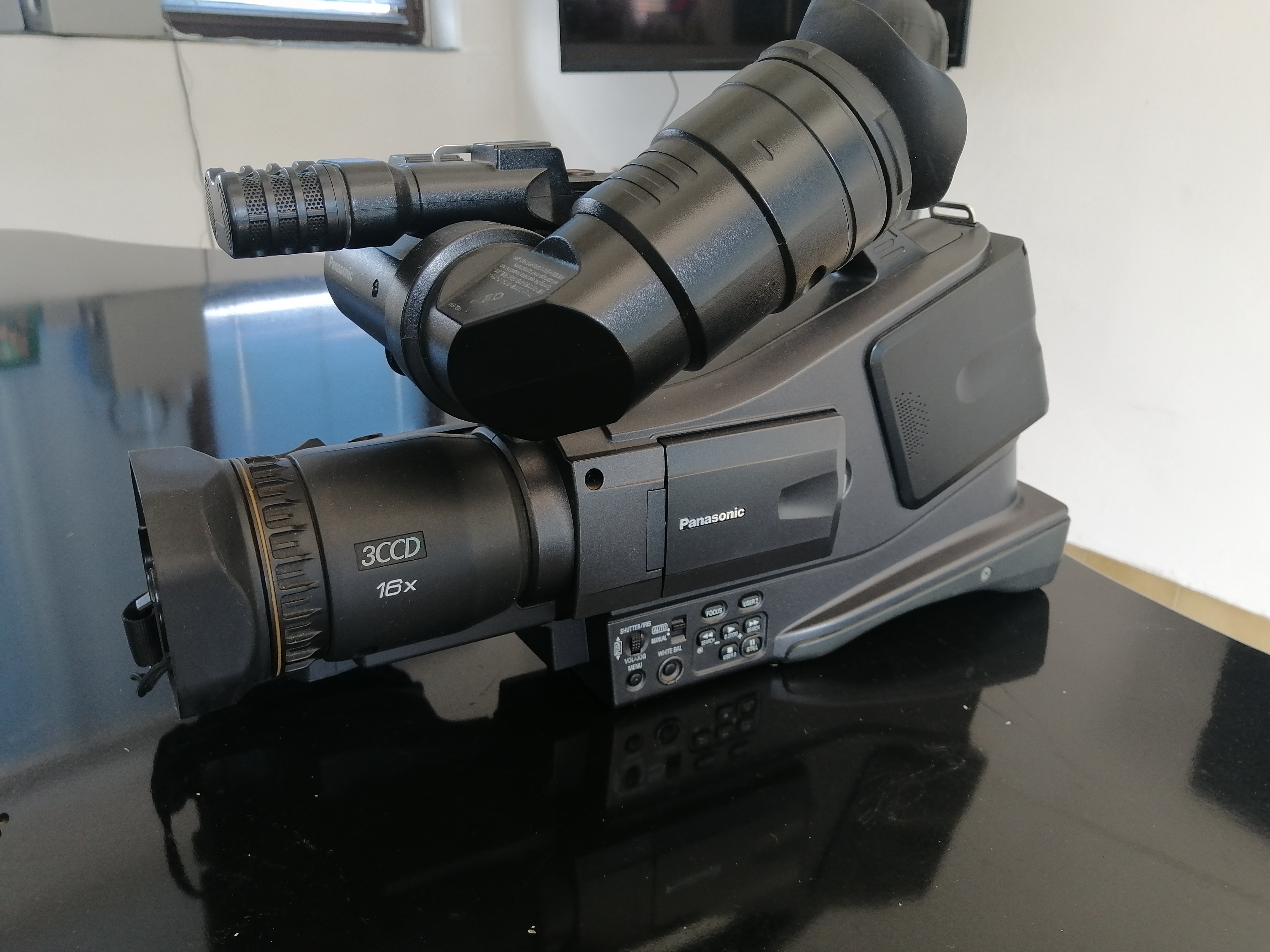 Panasonic AG-DVC62 3CCD